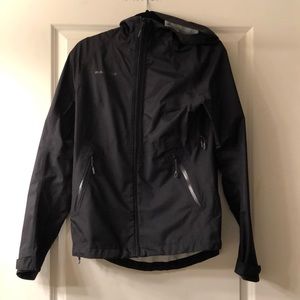 Mammut Ebba women’s rain coat size medium black